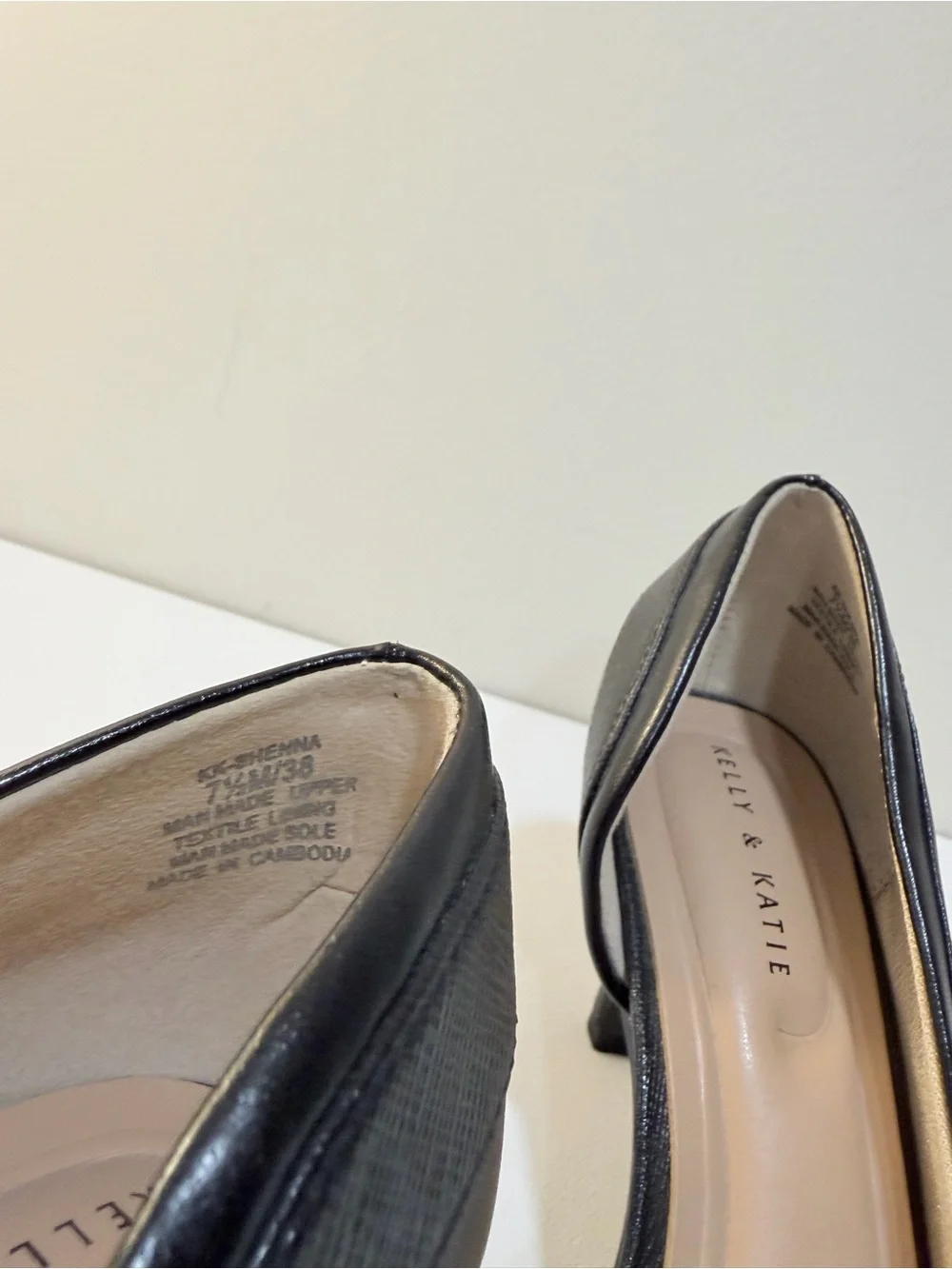 Kelly & Katie Black Pointed Toe Mid Heel Pumps